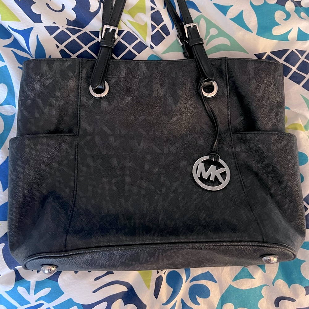Michael Kors Black Jet Set Travel Medium Tote